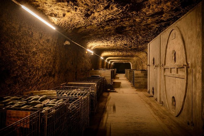 Caves Ambacia, Tour and Wine Tasting in Amboise, Loire Valley - Vintages Odysseus: how 150 years of wine history stays practical