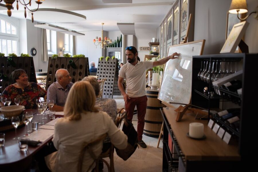 Champagne: Champagne Tasting Class with Lunch - Key highlights at a glance
