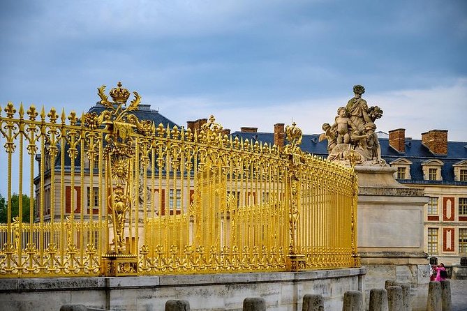 Château of Versailles and Marie Antoinette's Petit Trianon Private Tour - Petit Trianon and Le Hameau de la Reine: Marie Antoinette’s Private Escape