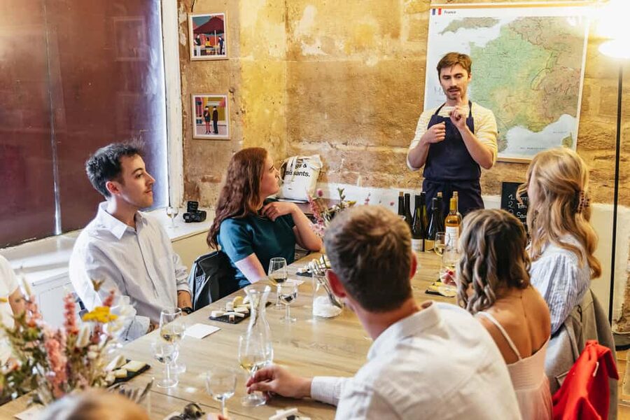 Cheese & Wine Tasting in Montmartre with Local Cheesemonger - Where to Go: Finding 98 Rue Marcadet in Montmartre