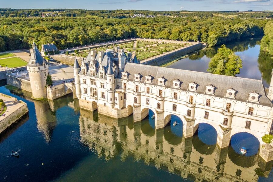 Chenonceau Castle Admission Ticket - Food, wine cellars, and picnic options on site