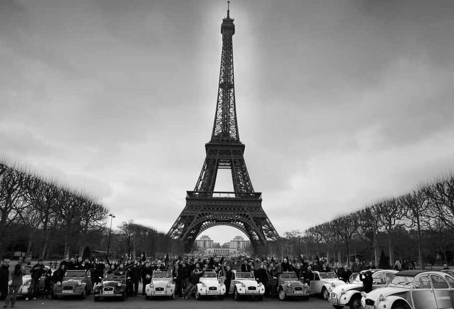 Classic, Romantic Paris: 3-Hour Vintage 2CV Tour - Why a vintage 2CV feels like the right pace for Paris