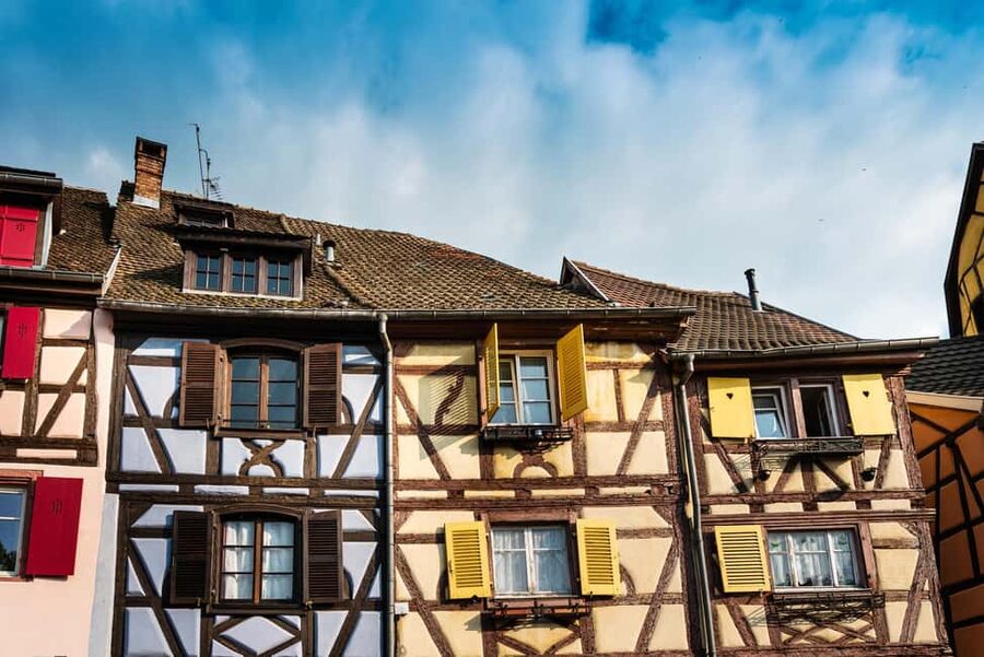 Colmar: Express Walk with a Local in 60 minutes - English and French guidance, and what that means for your comfort