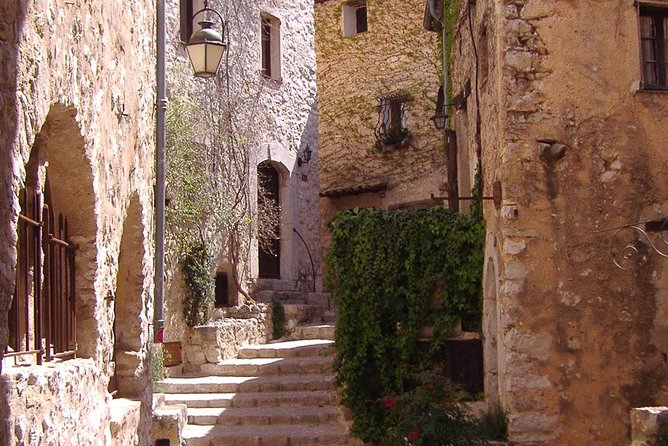 Countryside Tour - A 2:00 pm Provence reset from Nice