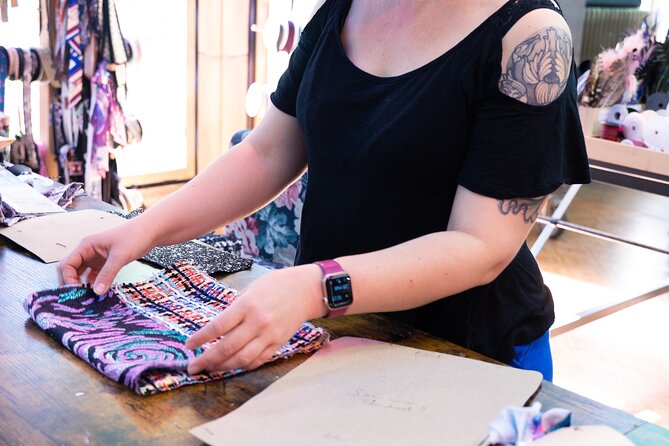 Craft a Unique Parisian luxury bag - What you do yourself versus what the tailors handle