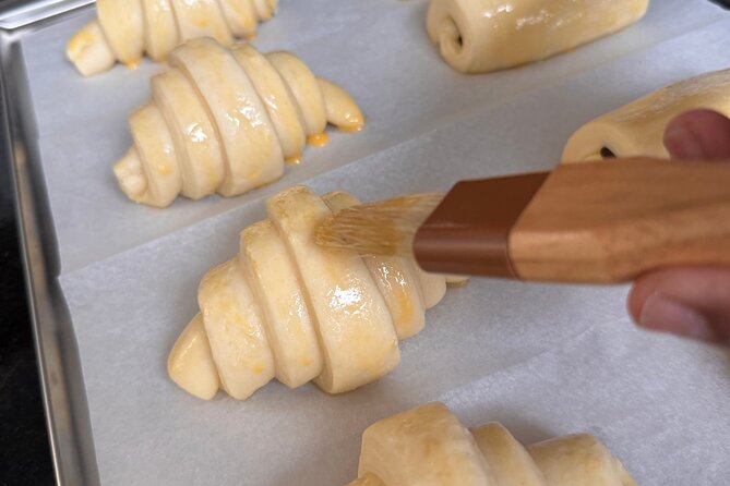 Croissant Baking Class, Mastering the Art with a Pastry Chef - Inside the 3-hour flow, what happens from dough to the oven