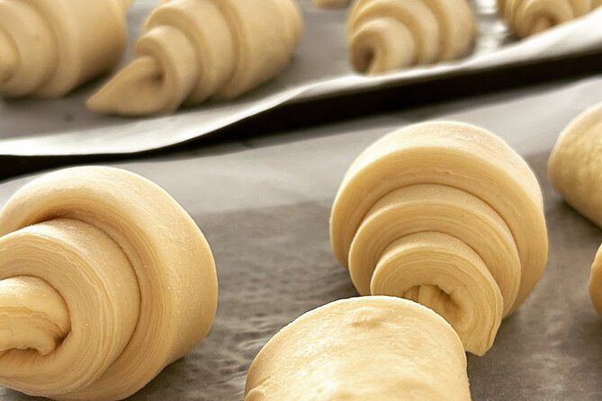 Croissants and pains au chocolat with a pastry chef in Paris - Key things I’d plan around
