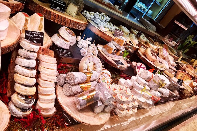 Cultural Food & Wine Tour, in the famous Halles Bocuse - Small group and bilingual guide with Eillin: pacing that actually works