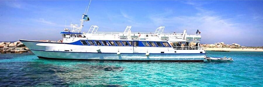 Day cruise to the Cerbicales & Lavezzi Islands with lunch - Getting underway from Porto Vecchio at 9:00 a.m.