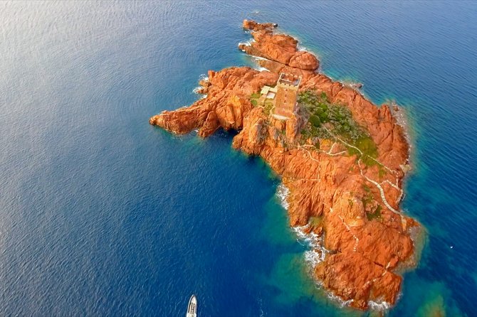 Departure from Fréjus: Estérel, Calanques and red rocks - Key highlights you should know before you go