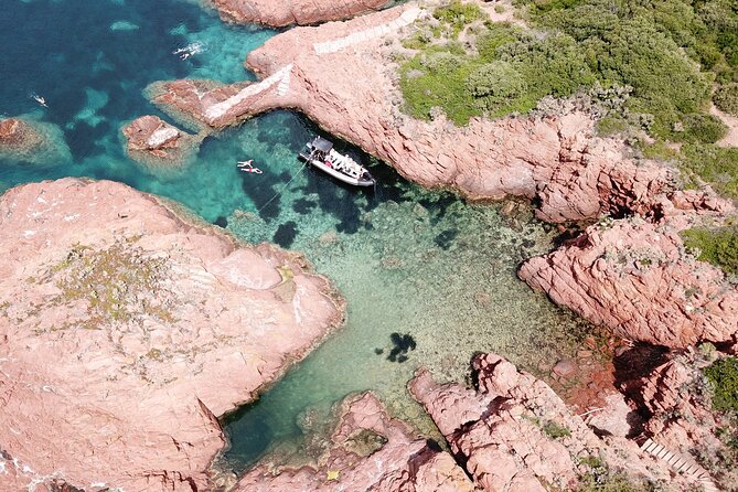 Departure from Saint-Raphaël - The creeks of Estérel - Cap Dramont and the offshore views that feel like a postcard