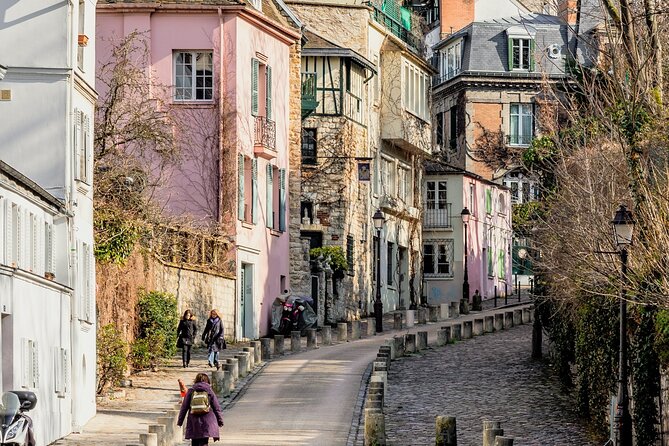 Devour Paris Food Tour : Montmartre Like a Local - Stop 3: L’Étoile de Montmartre and an Aveyron savory pancake