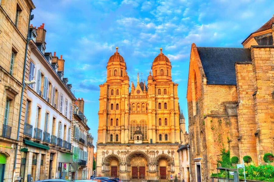 Dijon: Express Walk with a Local in 60 minutes - Key things to love about Dijon in 60 minutes