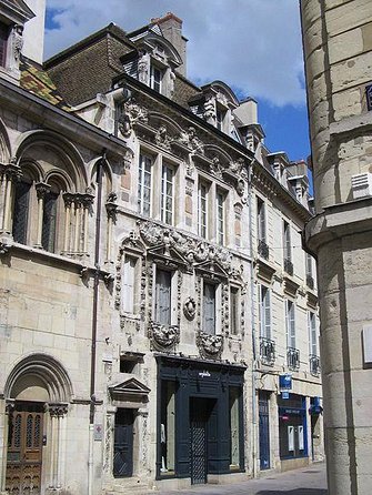 Dijon with an Archaeologist: A Self-Guided Audio Tour - Starting at Place de la Libération, then circling the Palace of the Dukes