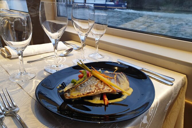 Dinner Cruise Prestige Check-out from the Eiffel Tower - Finding the Dock Can Be the Hard Part