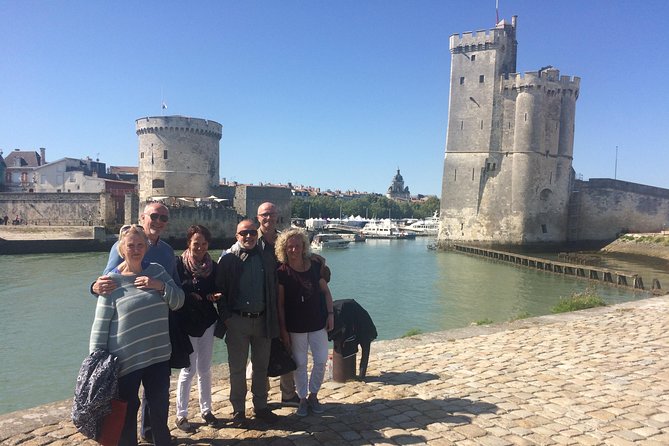 Discover La Rochelle: Discovery Walking Tour of La Rochelle - Stop 1: Chain Tower, Lantern Tower, and Saint Nicholas Tower viewpoints