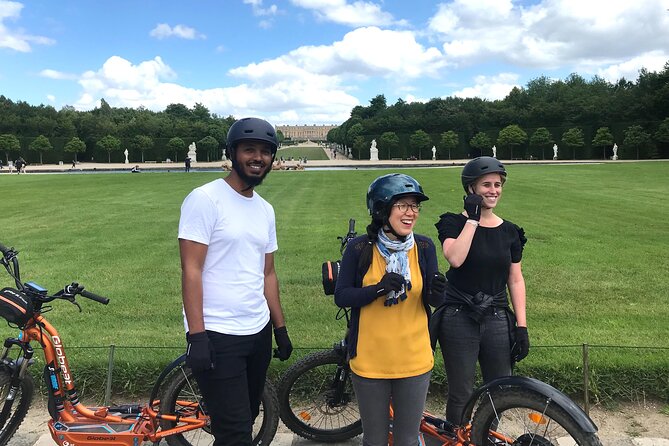 Discover Versailles on electric 2-wheelers (Yes to PRM) - Electric scooters make Versailles make sense