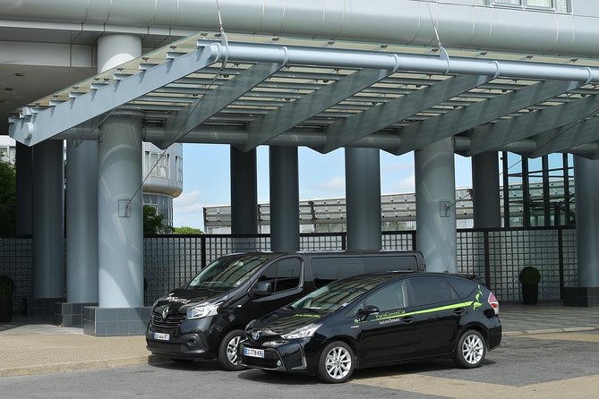 Disneyland Paris One Way or Round Trip Private Transfer from City or Airport - Round-trip planning for a smoother Disney day