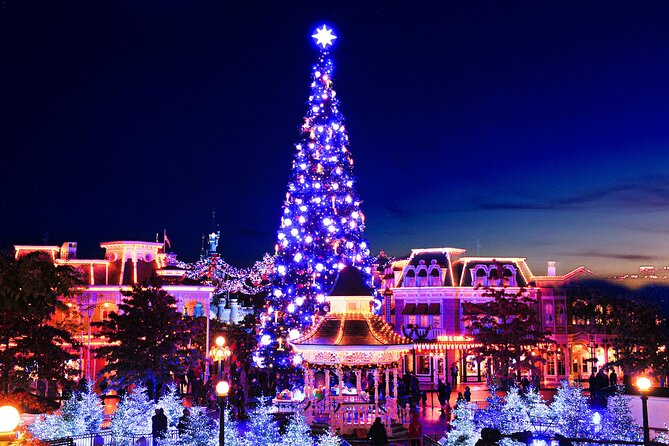 Disneyland® Paris Parks Admission Tickets - Crowd, Food, and Show Reality Checks