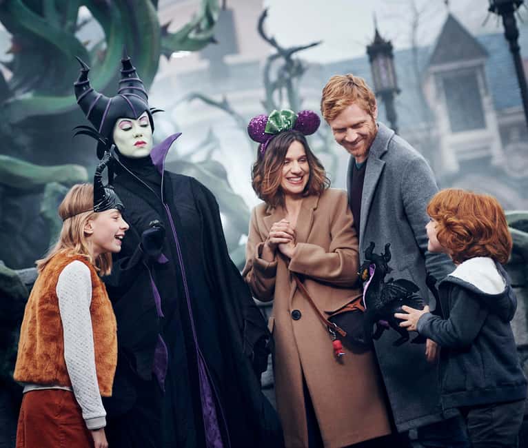 Disneyland® Paris Tickets for Train and Parks - RER A to Marne-la-Vallée Chessy: The Simplest Paris Morning