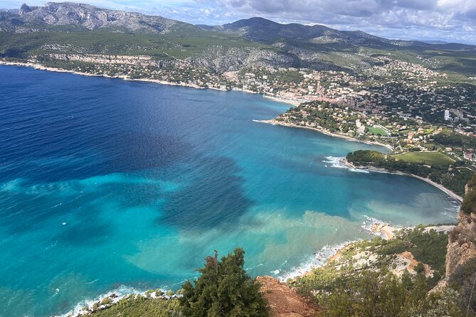 Drive by cabriolet from Marseille cruise port to cassis - Calanques National Park in a half-day: the smartest way to see it