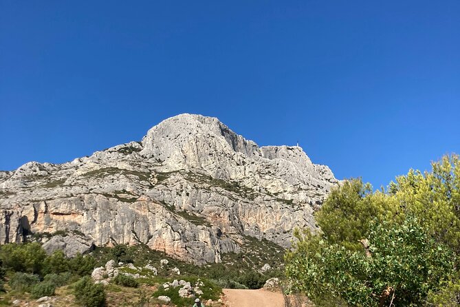 E-Bike tour of Sainte Victoire Mountain, Aix-en-Provence - What’s included (and what you’ll bring): keep the day simple