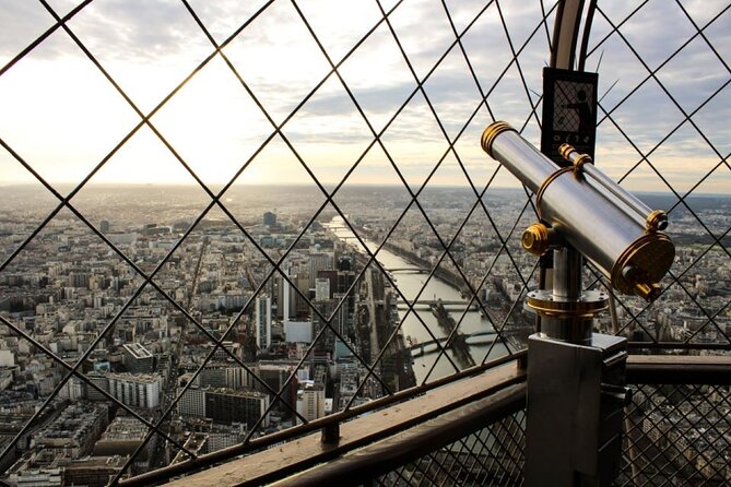 Eiffel Tower Access to 2nd Floor and Summit by Lift - What This Is Really Like: Lift Access to the Summit, Plus a Short Escort