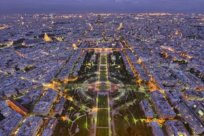 Eiffel Tower and City Tour by Bus with Seine River Cruise Option - The air-conditioned coach loop: what you’ll actually see