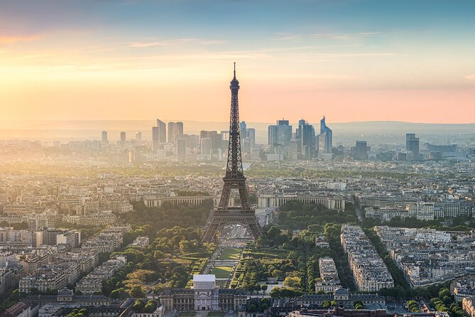 Eiffel Tower Dedicated Reserved Access Top or 2nd floor by lift - If You Choose the Summit: Know the Difference in What You Paid For