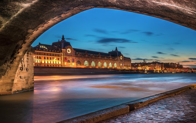 Eiffel Tower Dinner Experience and Sightseeing Seine River Cruise - Group size, timing, and the logistics that can make or break the mood
