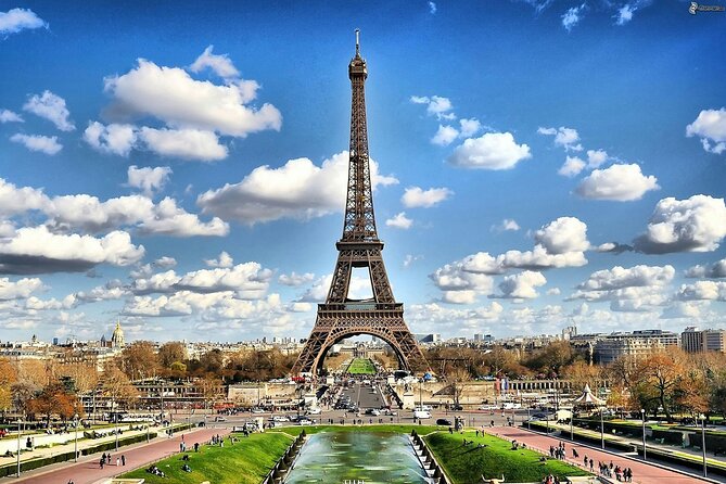 Eiffel Tower Guided Access up to the 2nd Floor or Summit by Lift - What This Eiffel Tower Lift Tour Really Gives You