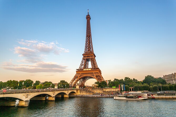 Eiffel Tower Guided Climbing Experience & Optional Summit Upgrade - Climbing to the Second Floor: Where the Guide Adds Meaning
