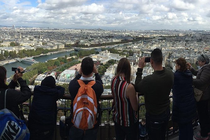 Eiffel Tower Lift Access with Optional Summit and Seine Cruise - Unlimited time inside: how to use it without burning daylight