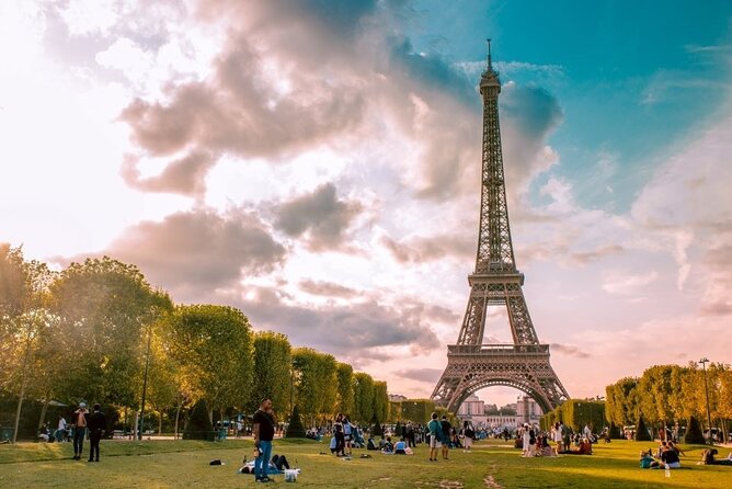 Eiffel Tower Second or Summit Floor Access by Elevator with Views - The Fast-Track Idea, Without the Fantasy