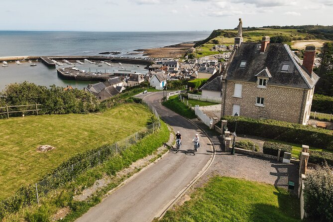 Electrically Assisted Bike Excursion (E-Bike) / E-Bike excursion self guided - Pointe du Hoc to Longue-sur-Mer: History by Bike