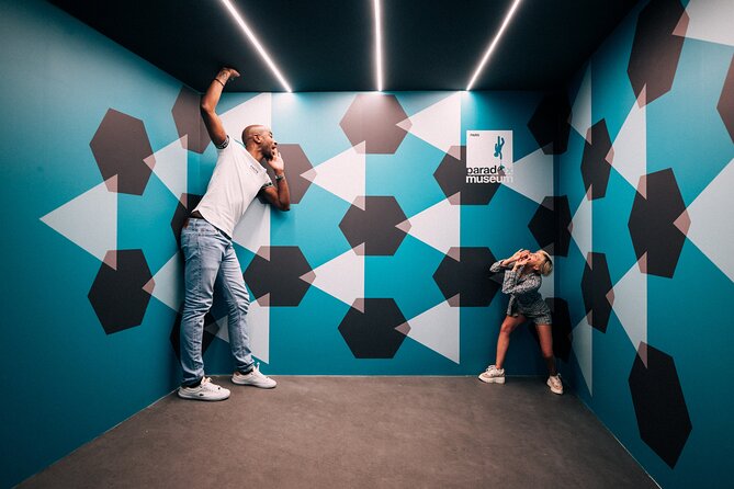 Entry Ticket for Paradox Museum Paris - Paradox Museum Paris: a hands-on brain game