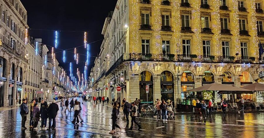 Exclusive! Bordeaux: Nighttime Highlights Walking Tour - Why Bordeaux looks better after dark