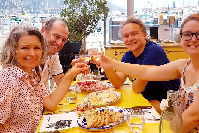 Exclusive Food Tour in Menton - 3 hours - small groups - Patricia’s role, small-group pace, and the value of real local context