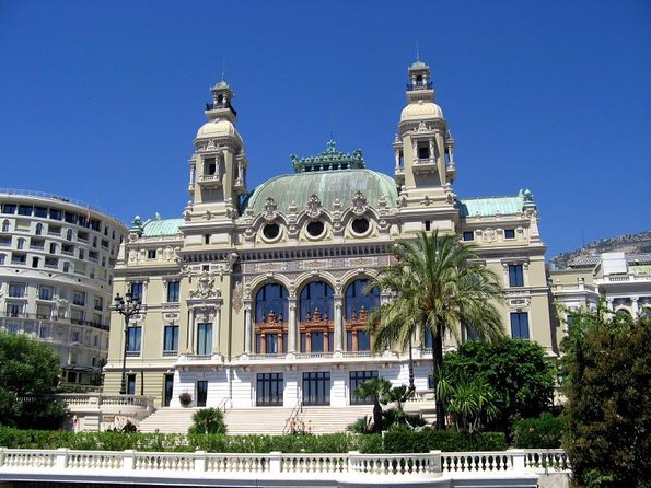 Excursion partagée Eze, Monaco & Monte Carlo from Nice - Villefranche-sur-Mer quick stop with Cap Ferrat and the Millionaires Bay views