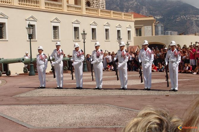Excursion partagée Eze, Monaco & Monte Carlo from Nice - What the driver does, and what you do on your own in Eze and Monte Carlo
