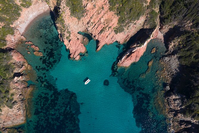 excursion Scandola- Girolata - Calanques de piana- Capo rosso - Scandola Nature Reserve: UNESCO by Sea, Then a Swim and Wine