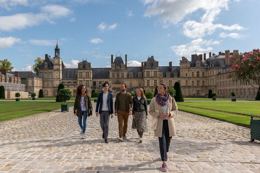 Fontainebleau & Vaux-le-Vicomte Châteaux Day Tour from Paris - Vaux-le-Vicomte gardens: do the walk, or rent a golf cart