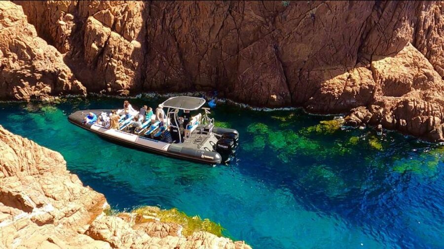 Fréjus 2.5 Hours Sea Excursion by Boat - The swimming break and using the mask to spot the seabed
