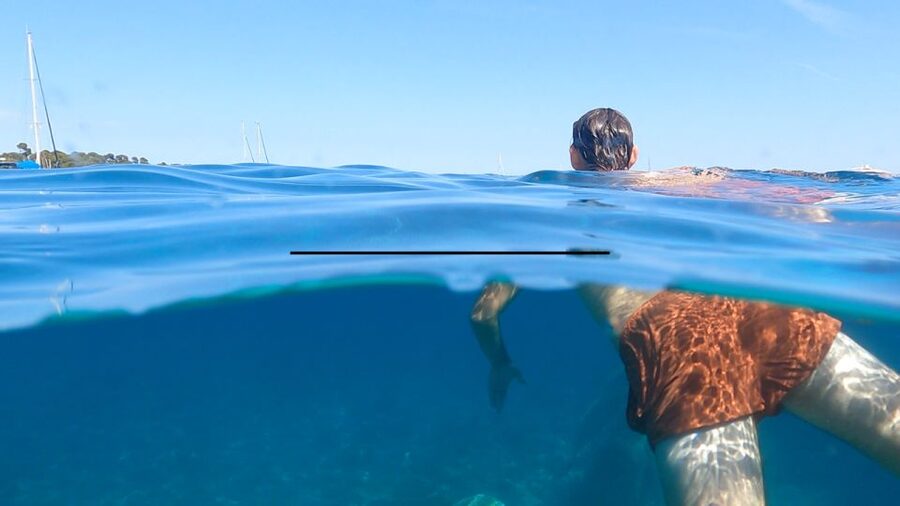 Fréjus 2.5 Hours Sea Excursion by Boat - A 2.5 hour boat ride that keeps things moving