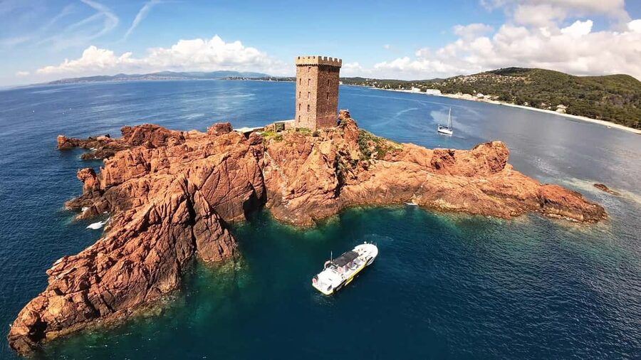 Fréjus: Sea and Creeks Boat Tour with Snorkeling and Drinks - Key things to know before you go