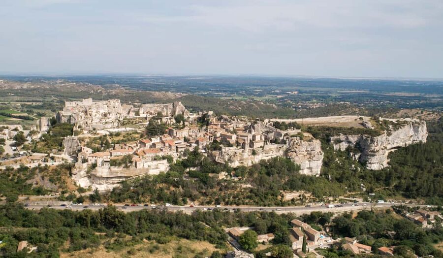 From Aix-en-Provence: Arles, Les Baux, & Saint-Rémy Full-Day - What to pack and how to pace yourself on a long Provence day