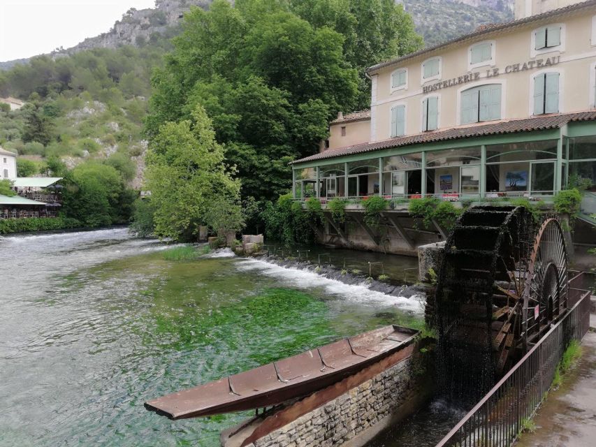 From Aix-en-Provence: Luberon Market & Villages Day Tour - Apt on Saturday for candied fruits, plus the Pope Urban V story