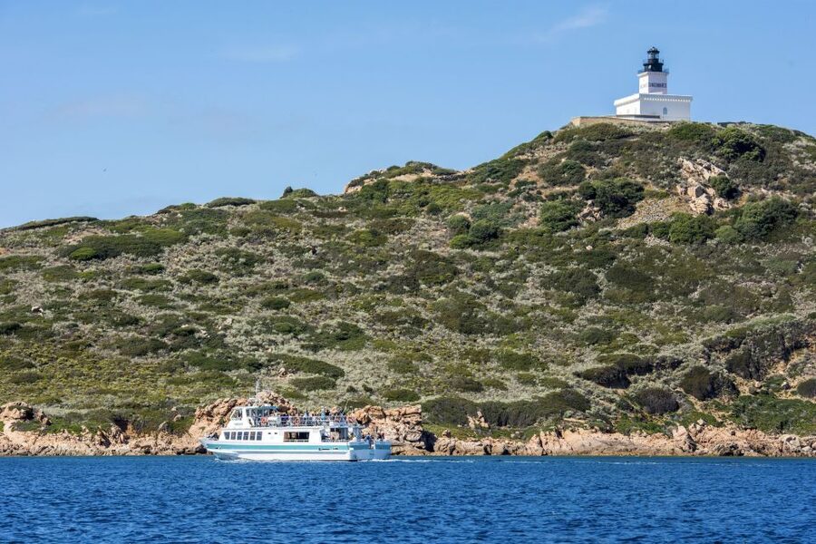 From Ajaccio/Porticcio:Ajaccio & Sanguinaires Gulf Boat Tour - Mezu Mare: the sea-only island stop and your two choices