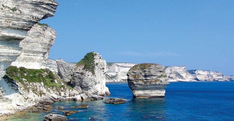 From Bonifacio: Cruise of the Cliffs and the Lavezzi Islands - Price and value: getting a lot of coastline for $76