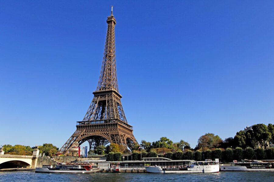 From Disneyland Paris: Paris Day Trip and Sightseeing Cruise - The Seine River Cruise: The Best Way to See Paris Quickly